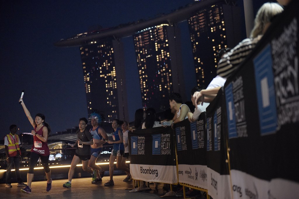 Bloomberg Square Mile Relay Singapore 2014