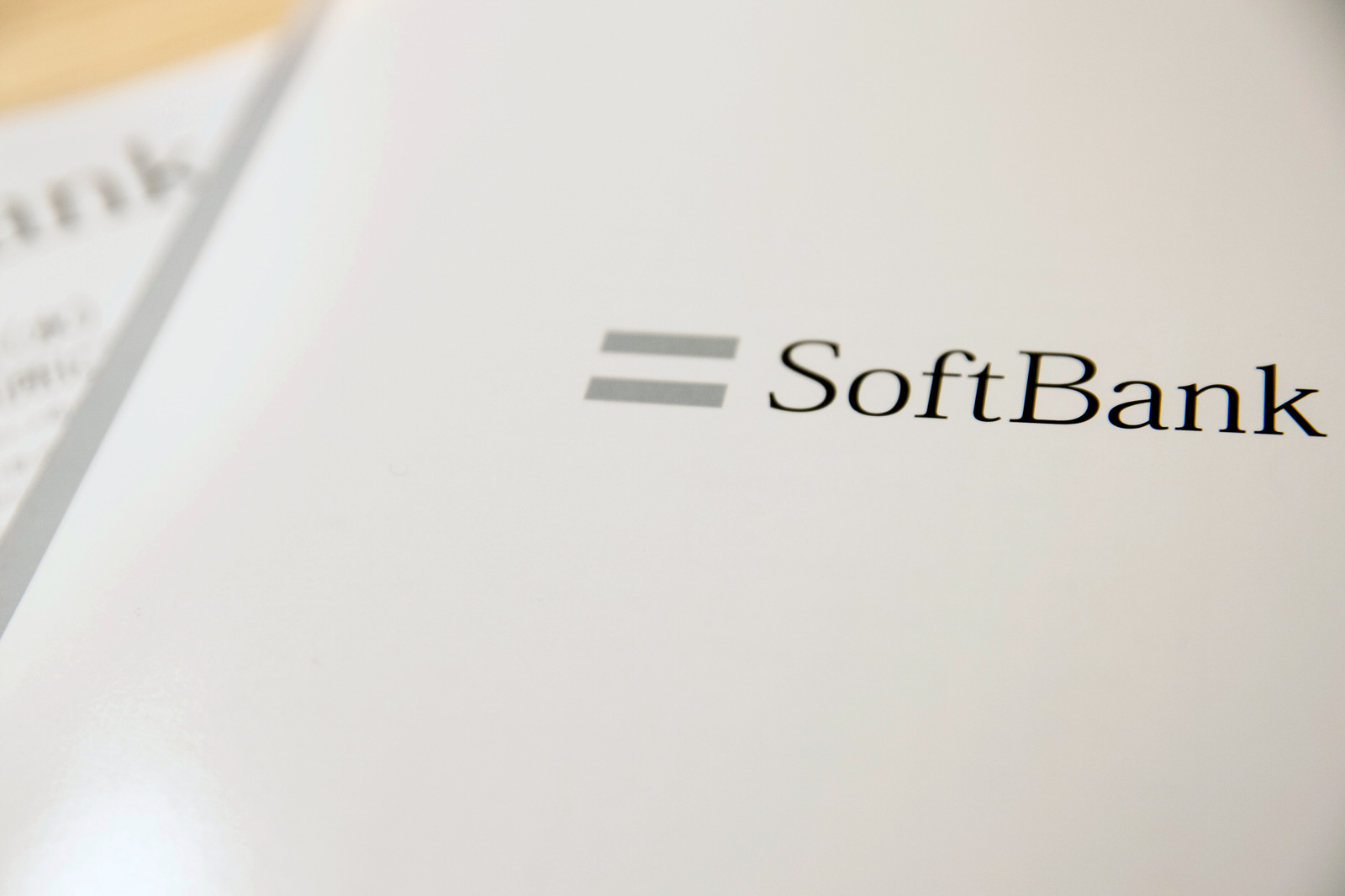 SoftBank faz parceria com Valor Capital para investimentos na AL