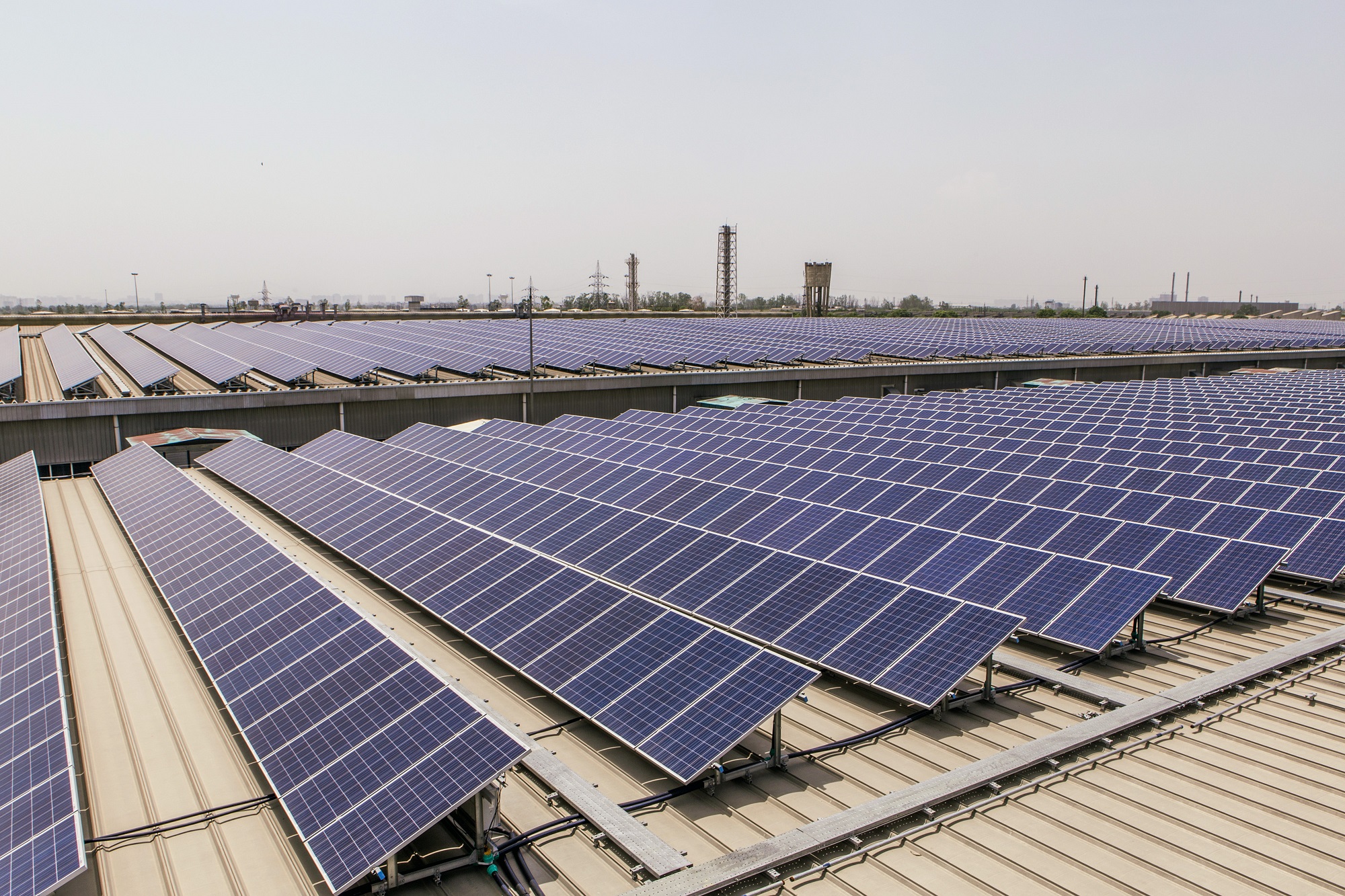 International Groups Spot Allure of India Rooftop Solar Q&A BloombergNEF